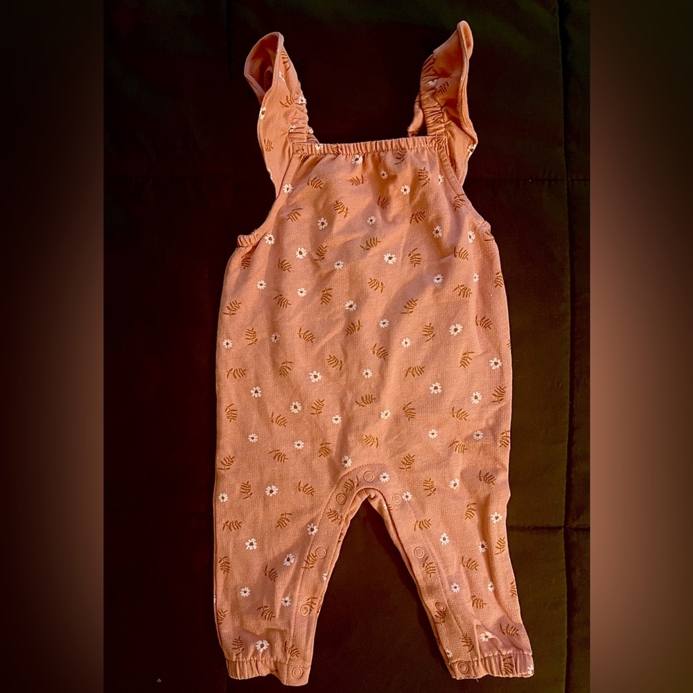 Baby girl jumper size 6 months. Washed but never worn.